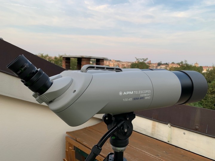 VENDO Binocolo APM 100mm Semi Apo 45 gradi Astrosell