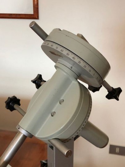VENDO: Montatura Zeiss T per Telementor e treppiede Zeiss - prezzo ridotto  | Astrosell